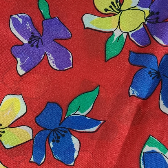 Vintage Sarah Coventry Red Blue Floral Print 100% Polyester Scarf 30x30 - Picture 2 of 5